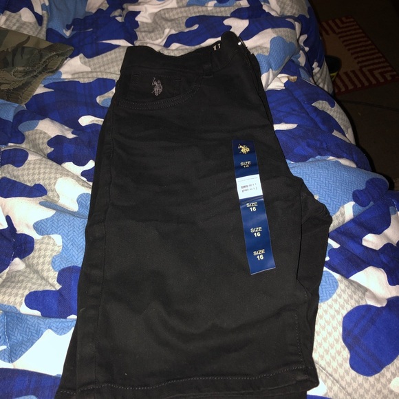 Small boys clothing lot 2 pairs of pants pair of shorts and sneakers all NWT - Picture 5 of 11